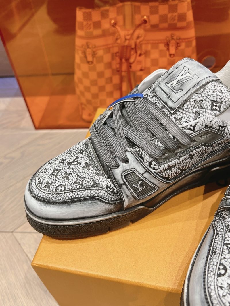 Louis Vuitton Sneakers